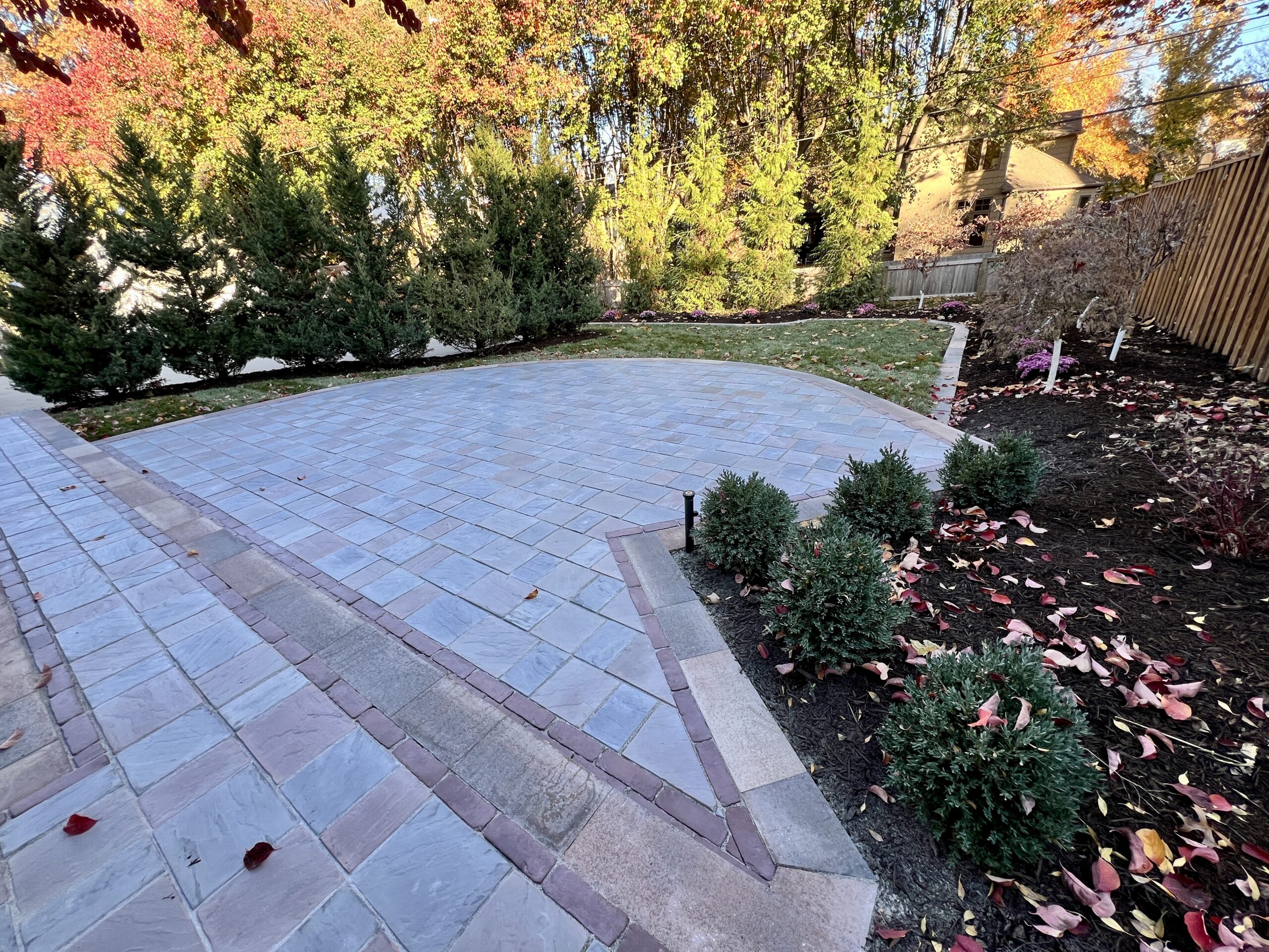 lawn-care-landscaping-hardscaping-Kansas-City-Leawood-Overland-Park-Lees-Summit